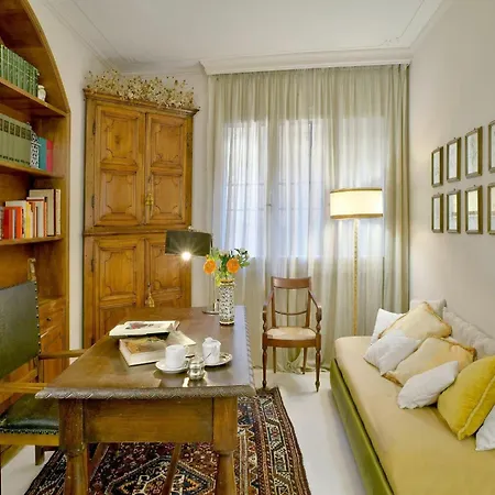 Holiday home Lovely Art Nouveau With Swimming Pool *