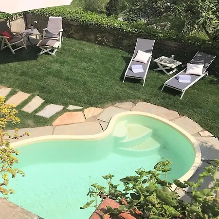 Lovely Art Nouveau With Swimming Pool Holiday home Lari